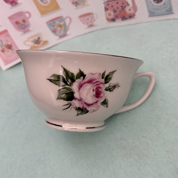 Set of two Royal Jackson Margaret Rose Footed Teacup fine china - Picture 4 of 5